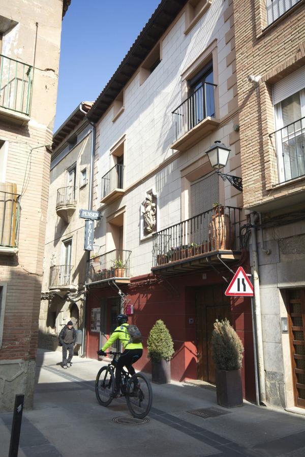 Cascante Pension Casa Pinilla מראה חיצוני תמונה